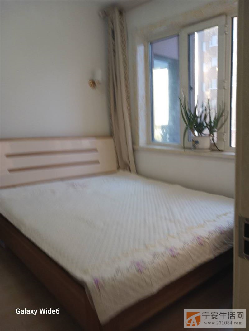 出售万和名苑电梯8楼