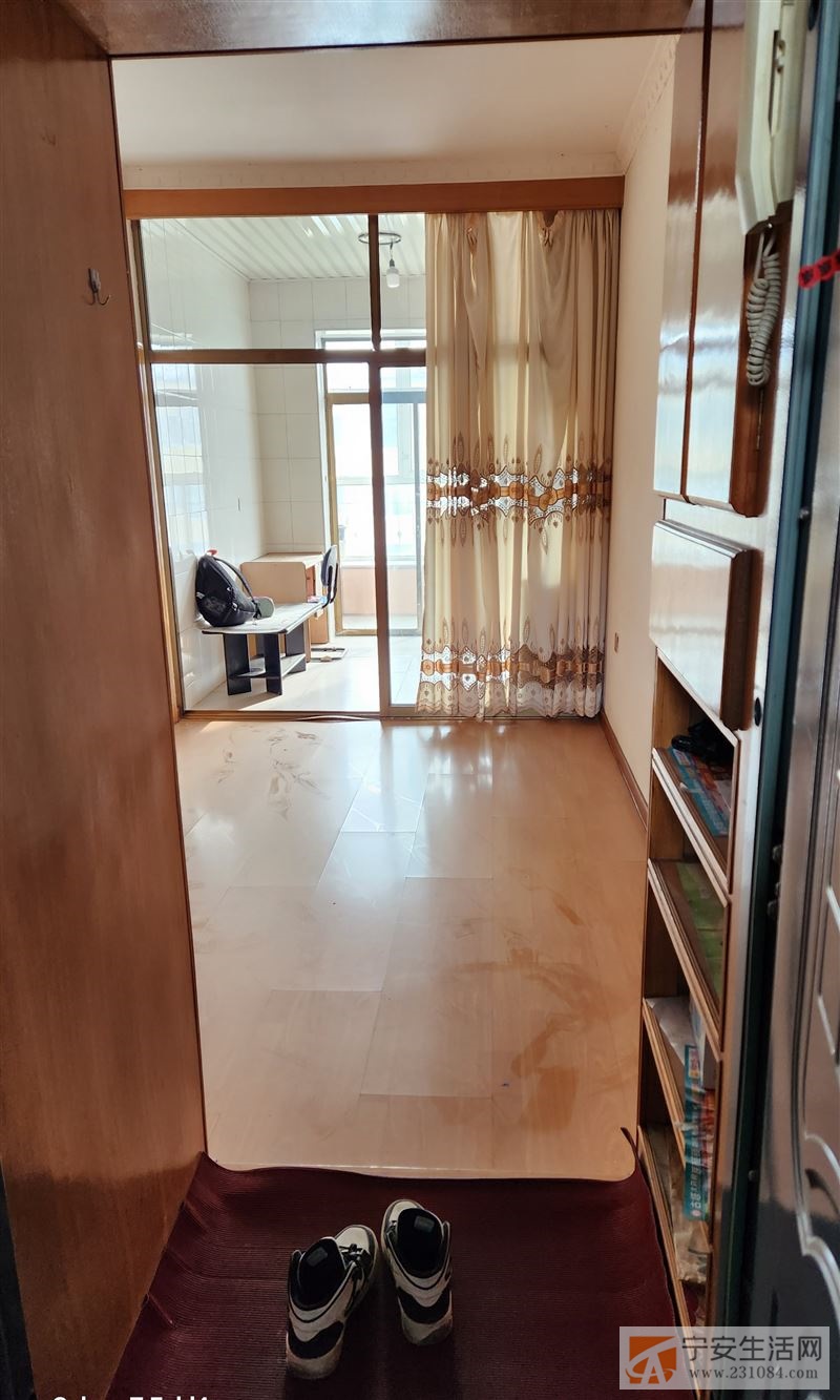 出租实验小学一室一厅