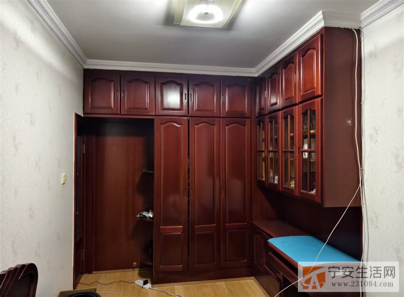 宁安市小市场附近养路段家属楼2楼出租